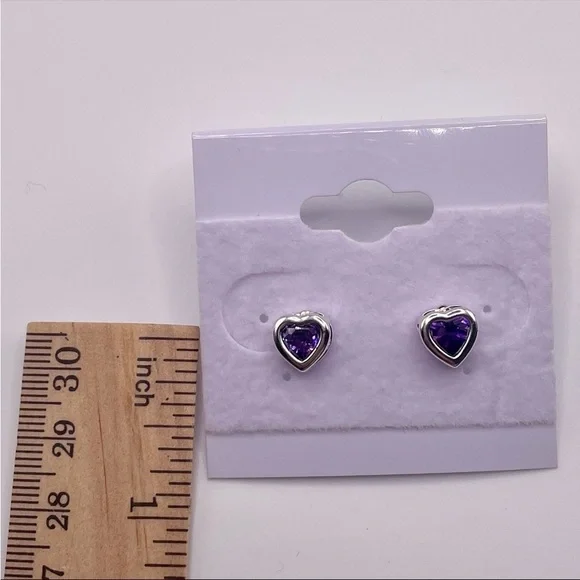 Amethyst Purple Heart Stud Earrings Made w Swarovski Crystals Silver Overlay New - Picture 4 of 4